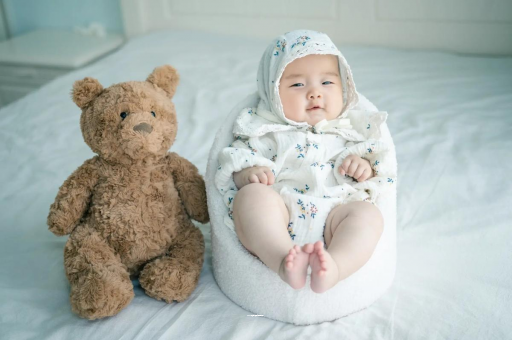 沅江宝宝吃不饱母乳的症状